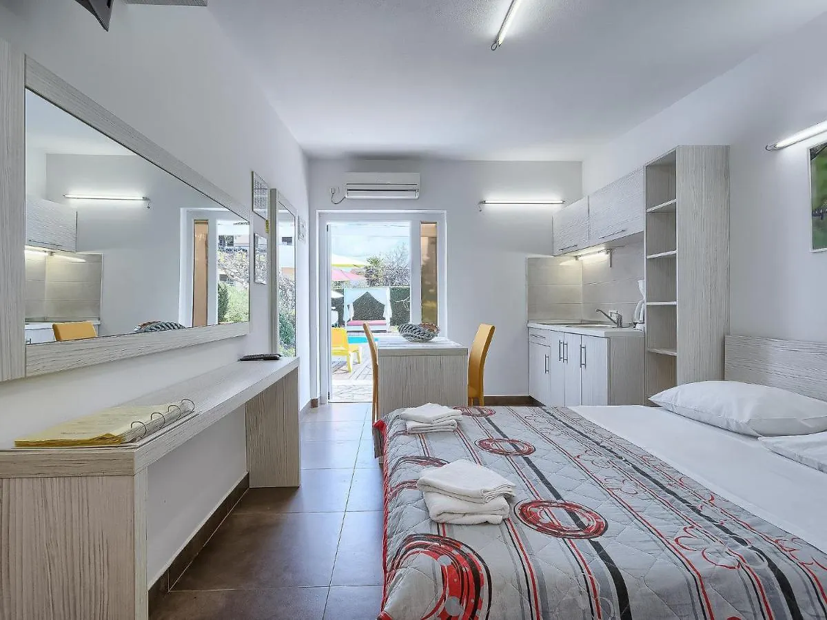 Apartment Nika-8 By Interhome Umag